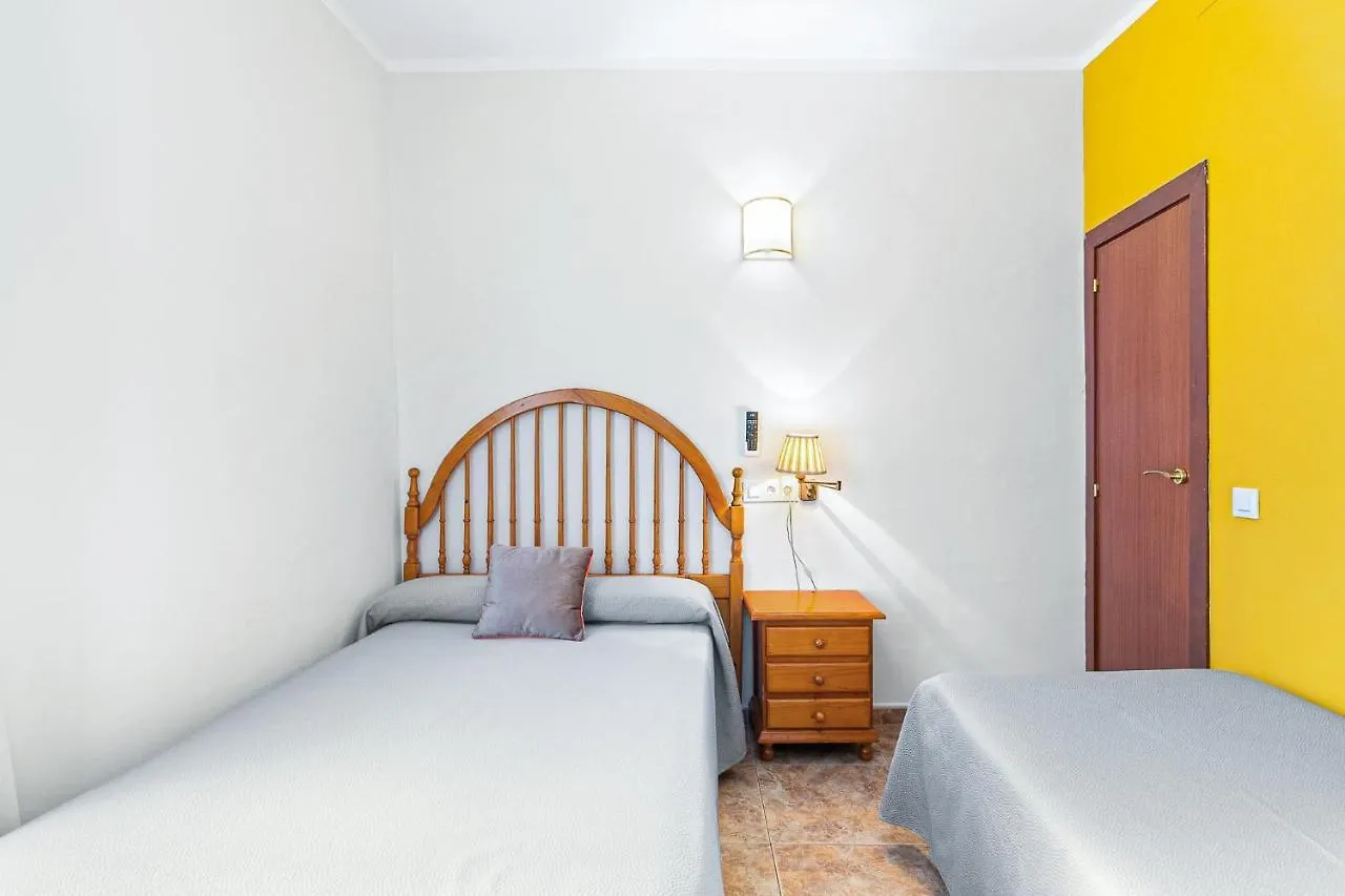 Guest house Hostal Santa Ana Barcelona
