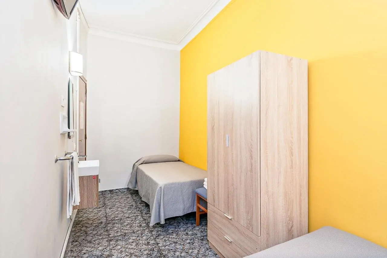 Guest house Hostal Santa Ana Barcelona