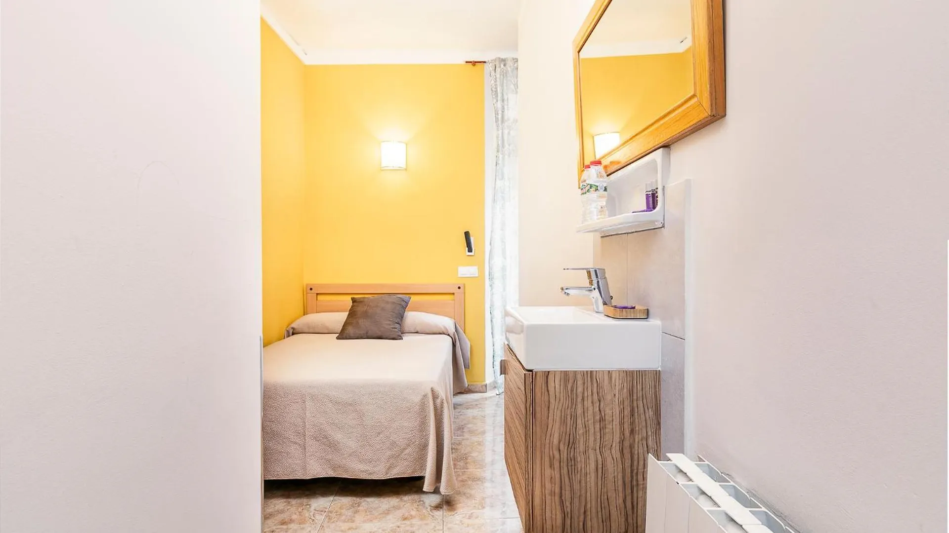 Hostal Santa Ana Barcelona Pensión